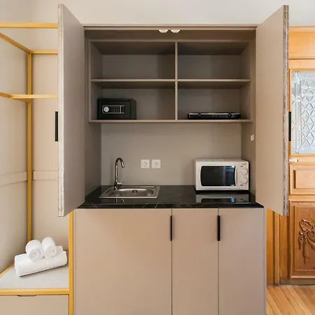 Step One | Luxury Suites Right In The Heart Of Acropolis Next To Metro Station-3