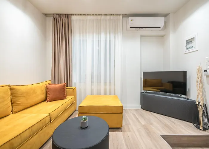 Aeiphoria Suites & Rooms -
